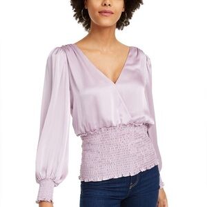 Women’s Leyden Lilac V neck silky top